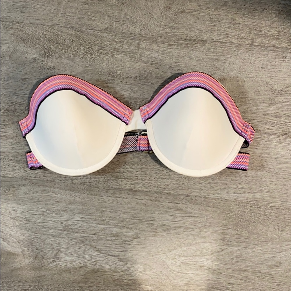 White strapless bikini top